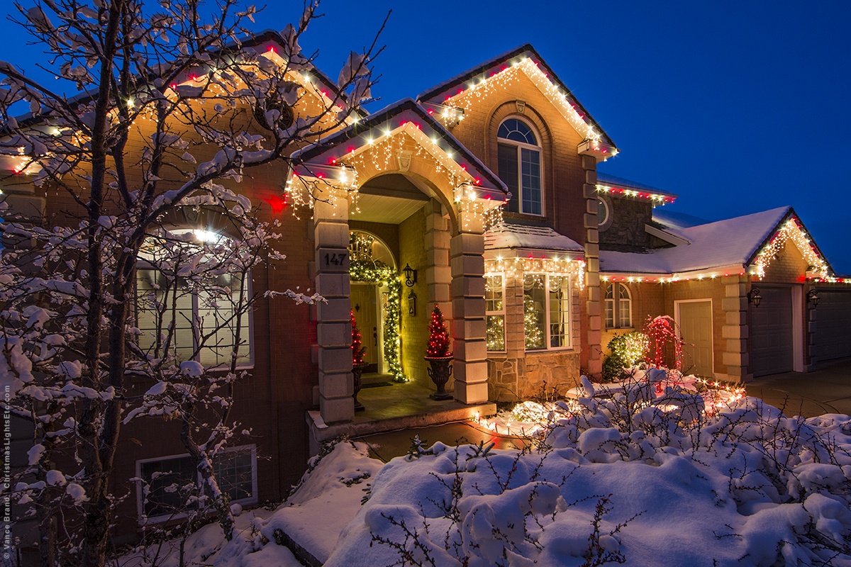 Hanging Christmas Lights